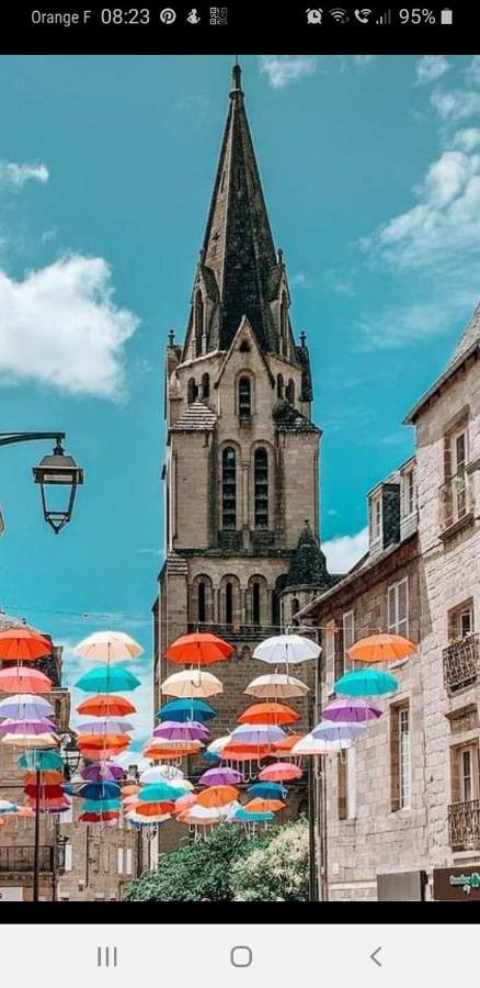 Chambre Climatisee Au Coeur De Brive Avec Televiseur Connecte Wifi Netflix Exterior photo